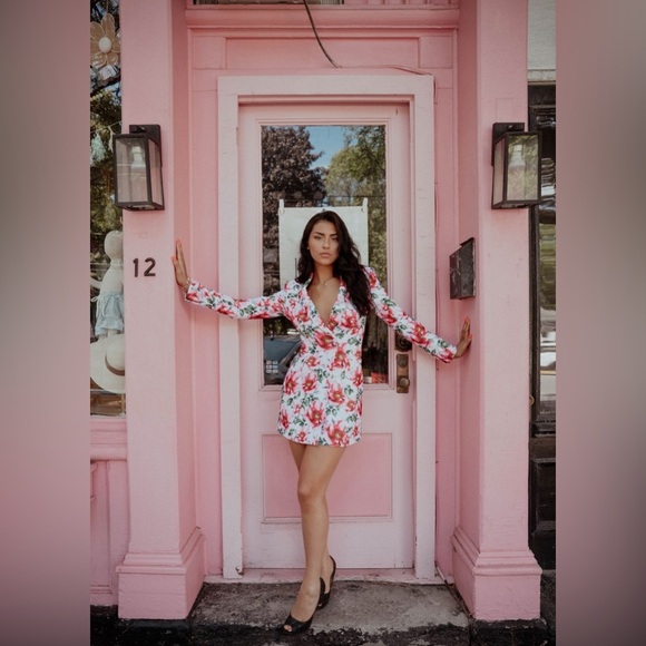 NWT ALICE + OLIVIA Latoya Tea Floral Crepe Tailored Mini Blazer Dress - Picture 14 of 16